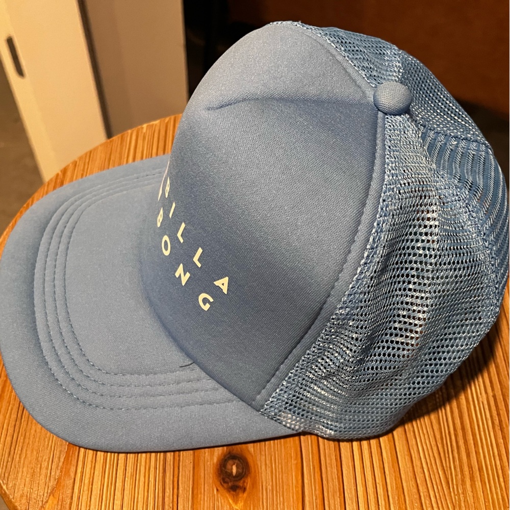 Blue billabong trucker hat - Picture 3 of 3